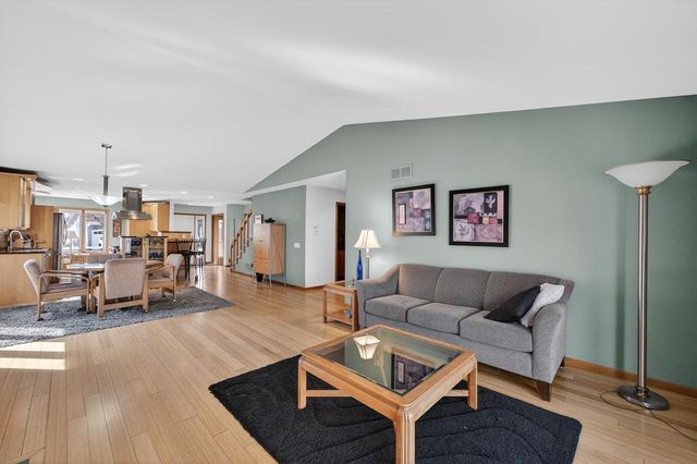 5316 Lighthouse Bay Drive, Madison, WI 53704