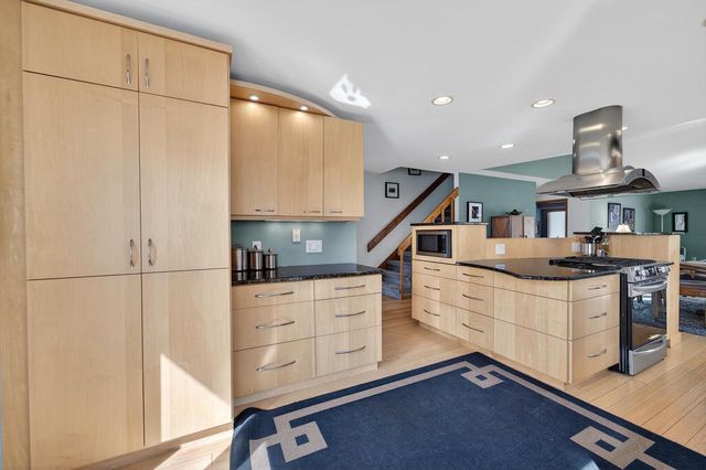 5316 Lighthouse Bay Drive, Madison, WI 53704