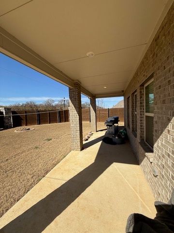 3837 Silver City Avenue, Aubrey, TX 76227