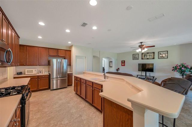 2218 VALTERRA VISTA WAY, Valrico, FL 33594