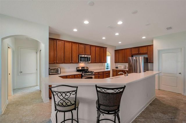 2218 VALTERRA VISTA WAY, Valrico, FL 33594
