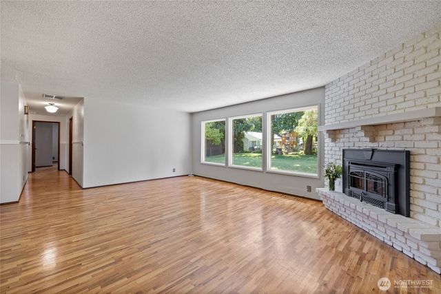 7310 99th Street E, Puyallup, WA 98373