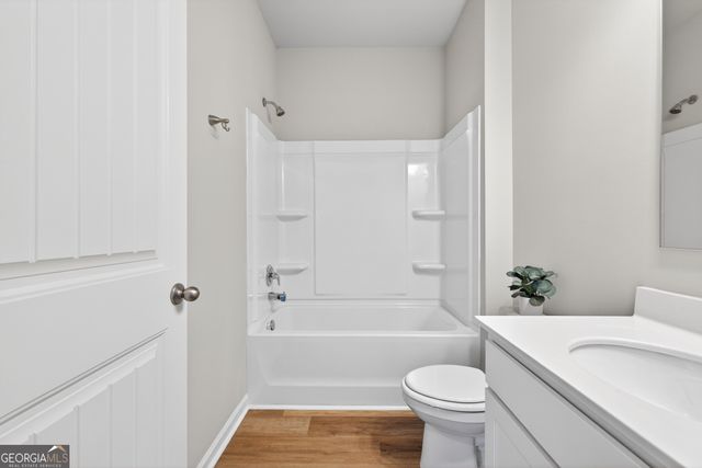 6732 Scarlet Oak Way, Flowery Branch, GA 30542