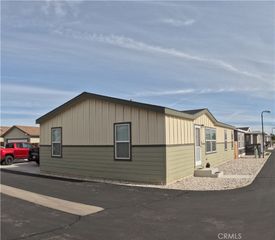 21621 Sandia Road 130, Apple Valley, CA 92308
