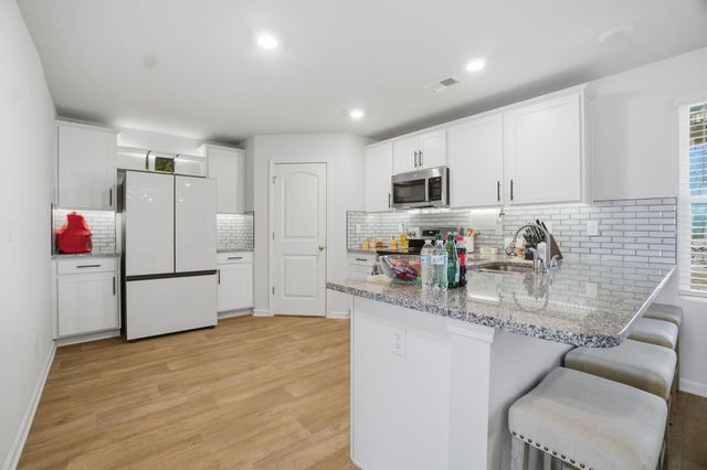 142 Emory Rd, Spartanburg, SC 29330