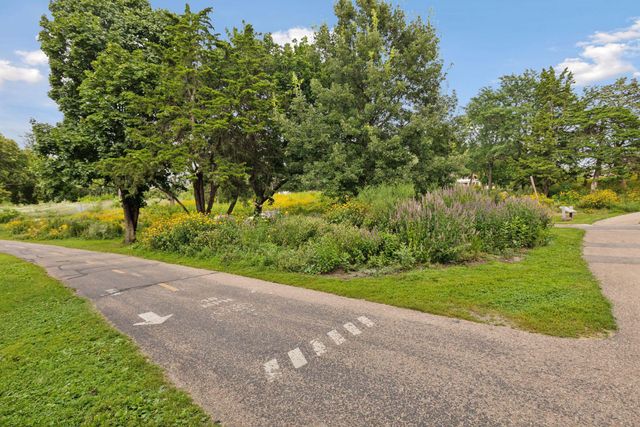 5440 Shoreview Avenue, Minneapolis, MN 55417