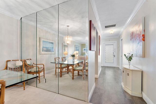 2401 Del-aire Boulevard E 201, Delray Beach, FL 33445