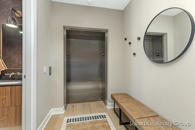 159 S River Avenue 401, Holland, MI 49423
