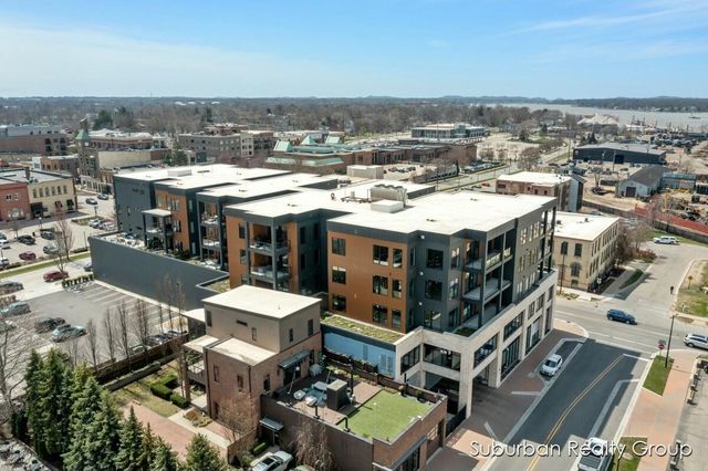 159 S River Avenue 401, Holland, MI 49423