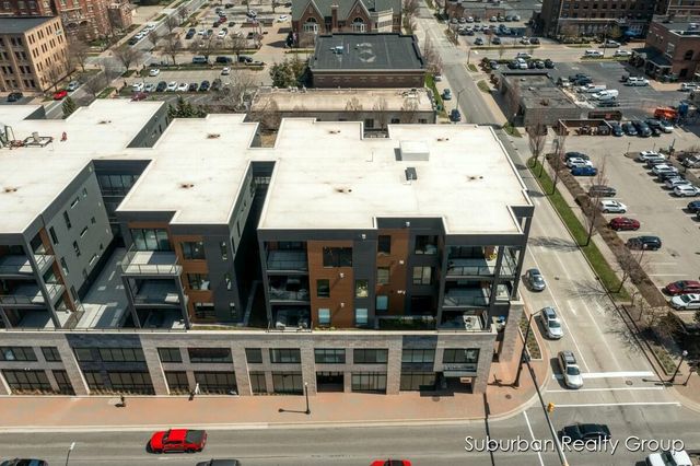 159 S River Avenue 401, Holland, MI 49423