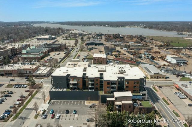 159 S River Avenue 401, Holland, MI 49423
