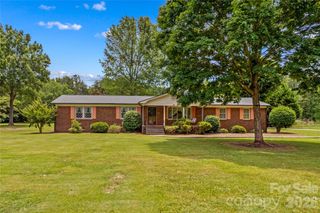 117 Fonda Road, Statesville, NC 28677