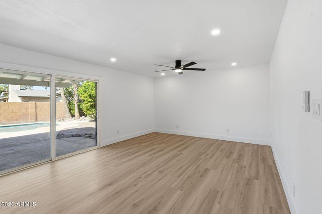 1965 E OXFORD Drive, Tempe, AZ 85283