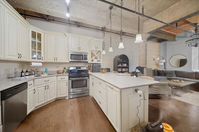 420 W Ontario Street 309, Chicago, IL 60654