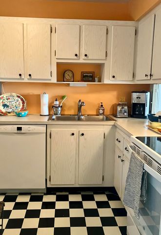 4254 Deste Court 305, Lake Worth, FL 33467