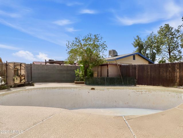 7149 W Wilshire Drive, Phoenix, AZ 85035