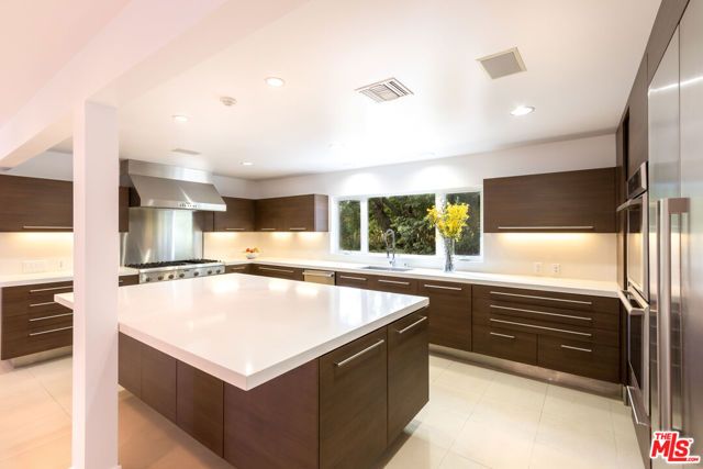 28929 Wight Road, Malibu, CA 90265