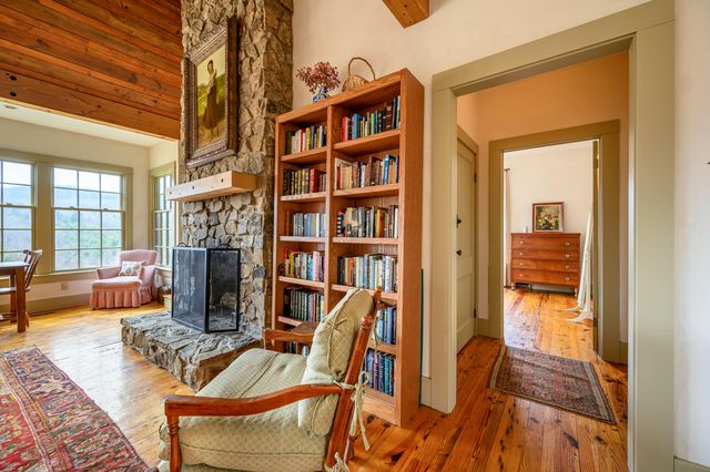 877 Old Furnace RD, Floyd, VA 24091