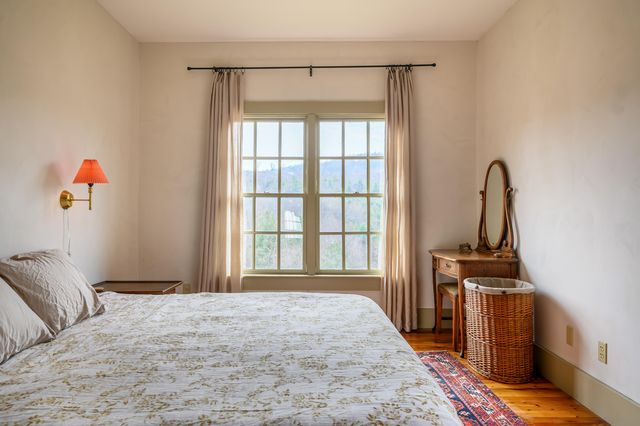 877 Old Furnace RD, Floyd, VA 24091