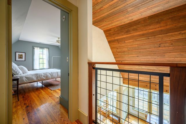 877 Old Furnace RD, Floyd, VA 24091