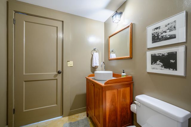 877 Old Furnace RD, Floyd, VA 24091