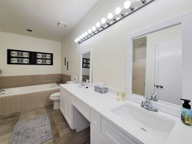 3032 Holly Hall Street 3032, Houston, TX 77054