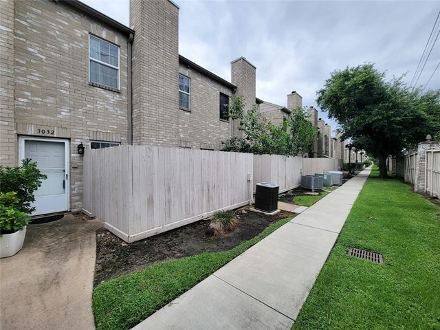 3032 Holly Hall Street 3032, Houston, TX 77054