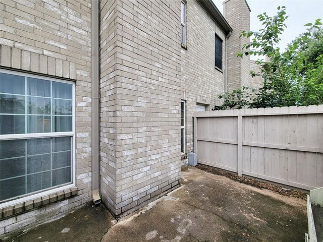 3032 Holly Hall Street 3032, Houston, TX 77054