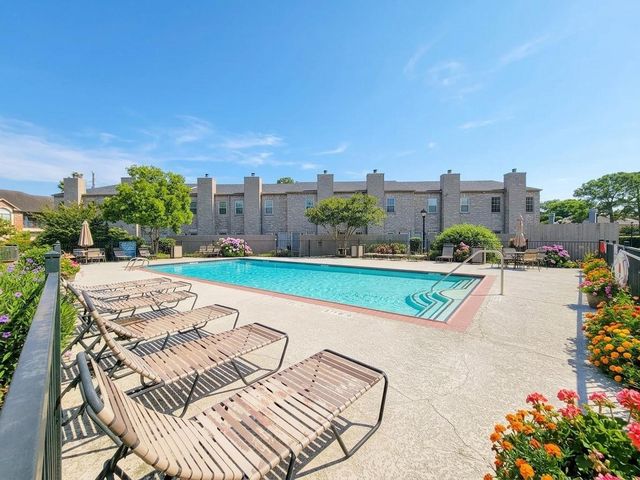 3032 Holly Hall Street 3032, Houston, TX 77054