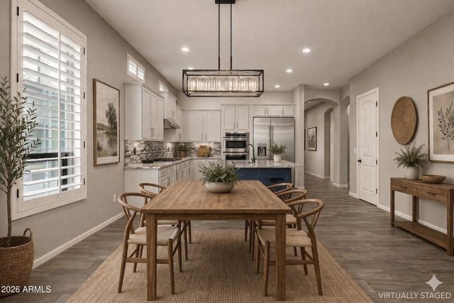 2046 N STEELE Circle, Mesa, AZ 85207