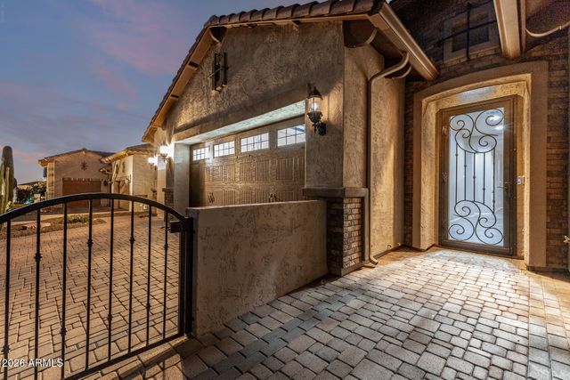 2046 N STEELE Circle, Mesa, AZ 85207