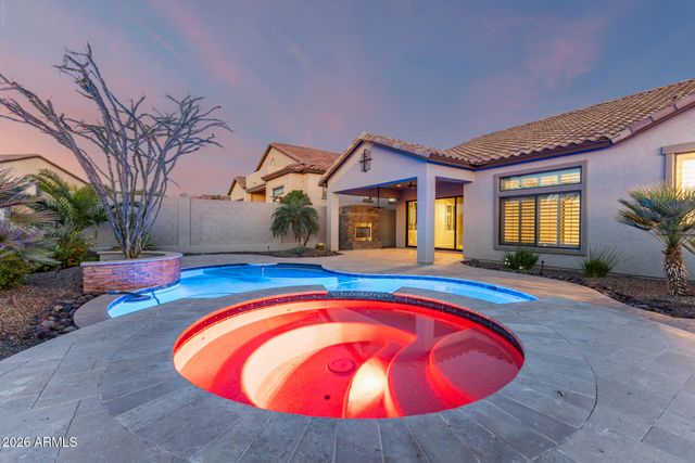 2046 N STEELE Circle, Mesa, AZ 85207