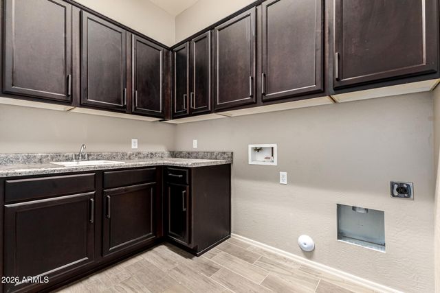 2046 N STEELE Circle, Mesa, AZ 85207