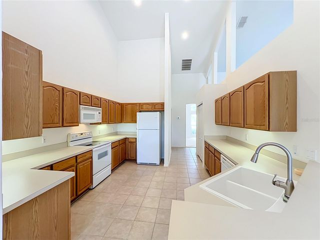 635 LONG LAKE DRIVE, Oviedo, FL 32765