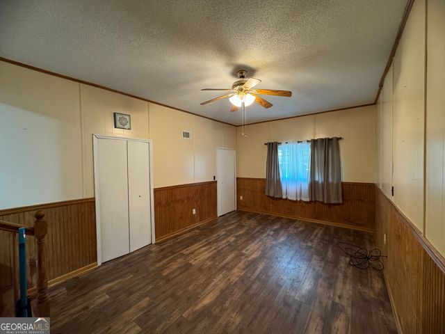 190 Freeman Drive, Ellabell, GA 31308