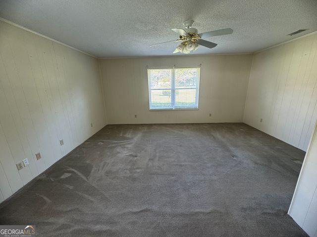 190 Freeman Drive, Ellabell, GA 31308