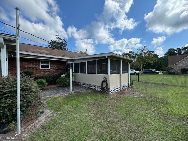 190 Freeman Drive, Ellabell, GA 31308