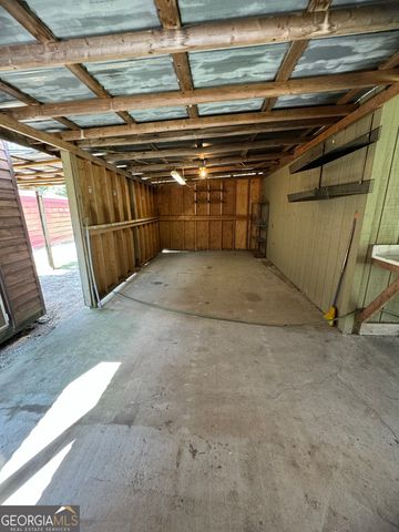 190 Freeman Drive, Ellabell, GA 31308