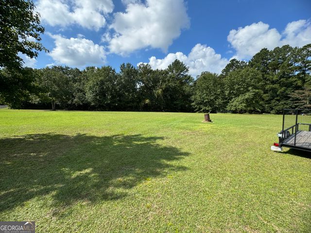 190 Freeman Drive, Ellabell, GA 31308