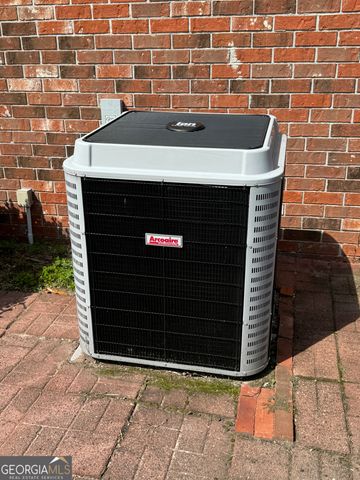 190 Freeman Drive, Ellabell, GA 31308