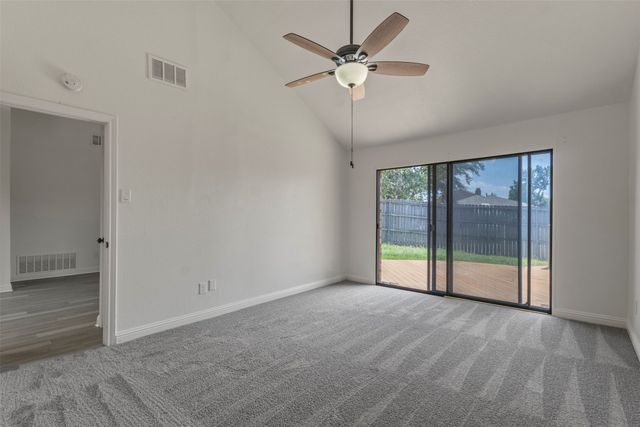 3701 Clover Hill Lane, Carrollton, TX 75007