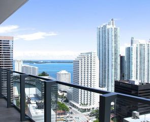 68 SE 6th St 2702, Miami, FL 33131
