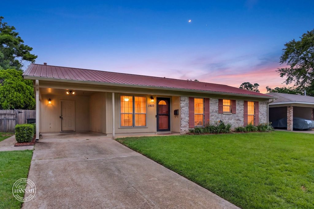 1927 Saturn Street, Bossier City, LA 71112