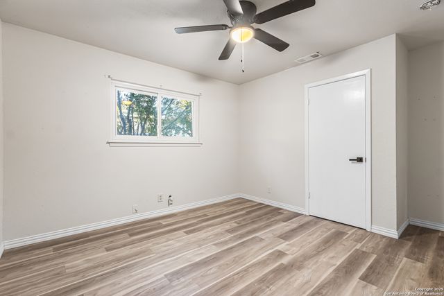 5914 Forest Mill, San Antonio, TX 78240