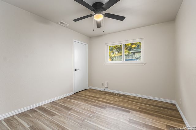 5914 Forest Mill, San Antonio, TX 78240