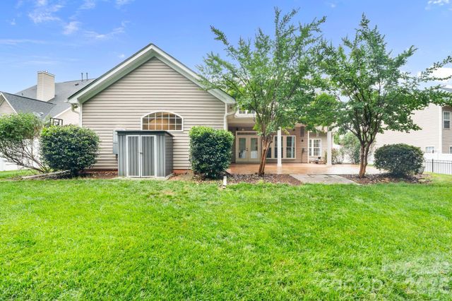 2435 Smith Cove Road, Denver, NC 28037