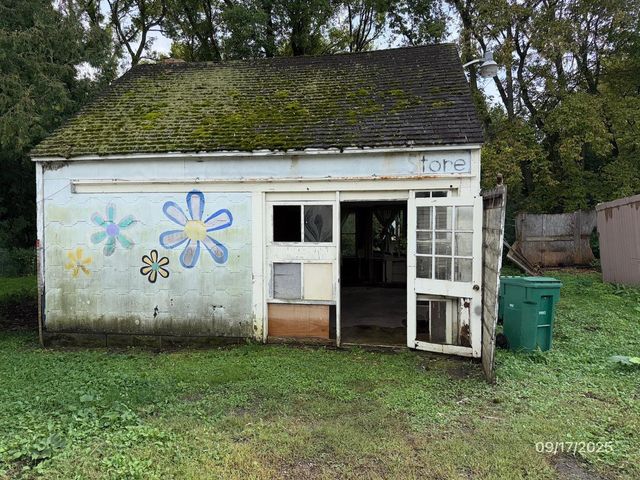 610 Parker Avenue E, Dassel, MN 55325