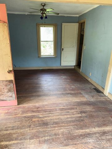 610 Parker Avenue E, Dassel, MN 55325