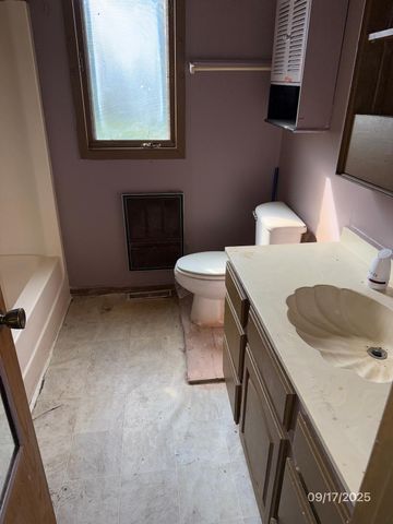 610 Parker Avenue E, Dassel, MN 55325