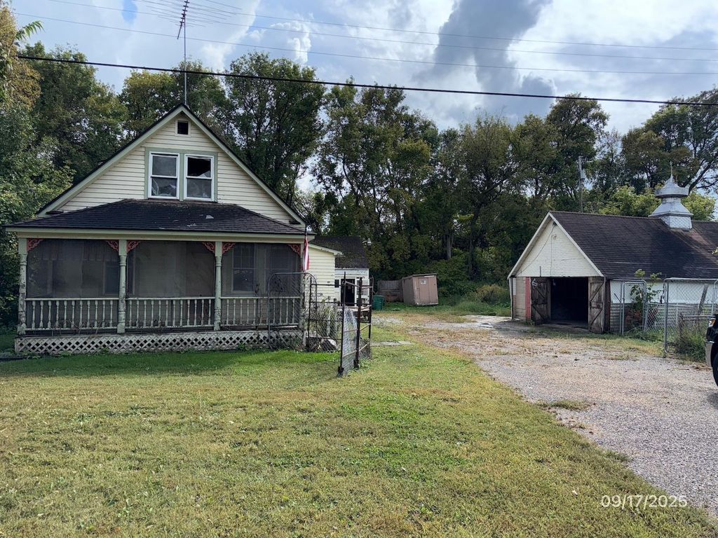 610 Parker Avenue E, Dassel, MN 55325